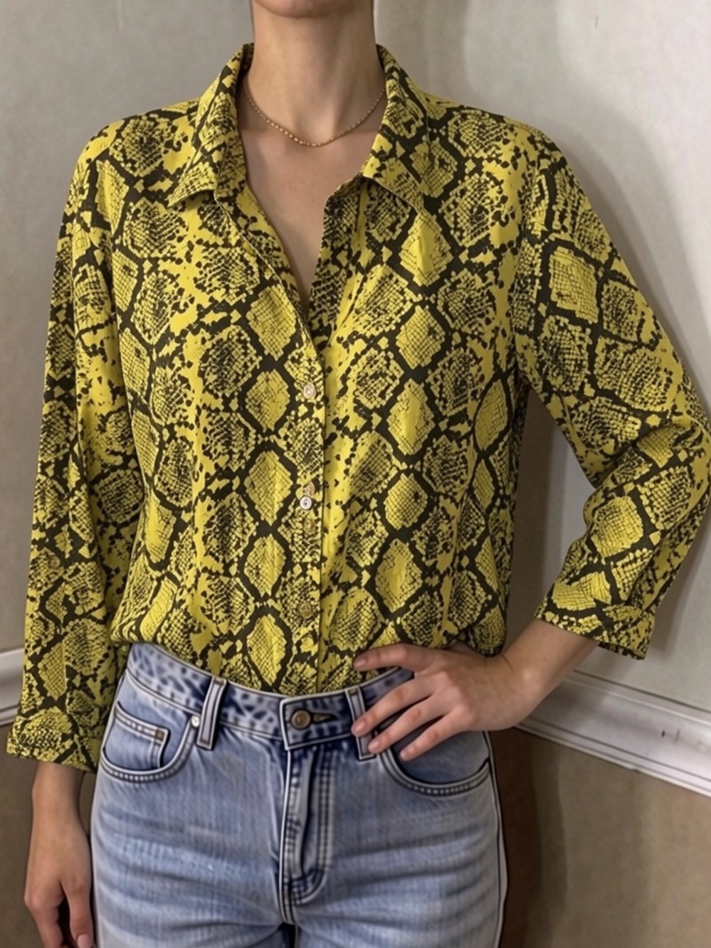 ❤️ 5 for $20! New York & Company Yellow and Black Snake Print Button-Down Blouse